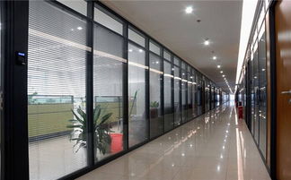 西平單玻玻璃隔斷 以行業(yè)領(lǐng)先品質(zhì)，開啟高隔間塑膠零配件促銷盛典